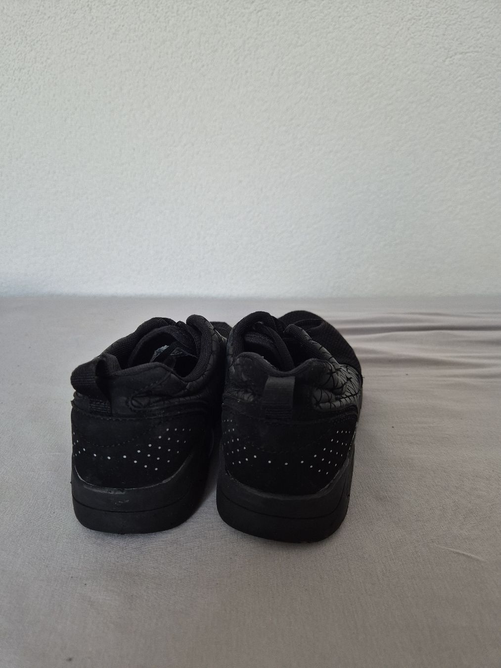 Scarpe da donna: Turnschuhe – Usato da Hörhausen venduto da Nuage81 2