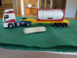 Herpa  IVECO 2-a 3-a  Sz  bel mit 20ft Cont  ohne Logo