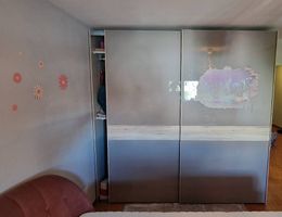 Kleiderschrank
