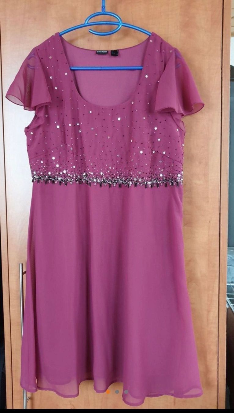 Vestiti: Cocktailkleid gr42 – Usato da Pfungen venduto da Outlet64
