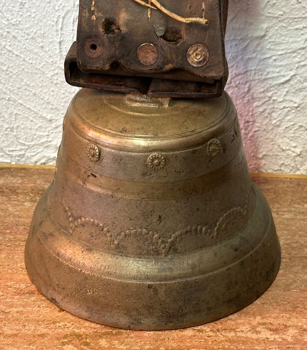 Campanacci mucche: Kuhglocke Saignelegier – Usato da Kandergrund venduto da honey-art_and_more 1
