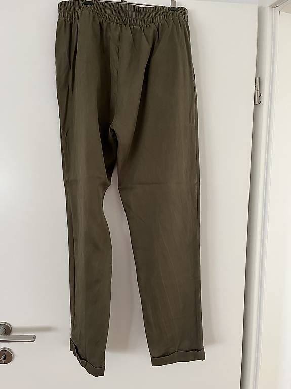 Pantaloni: Natura Kaki Hose – Usato da Murten venduto da bea_n5yn 1