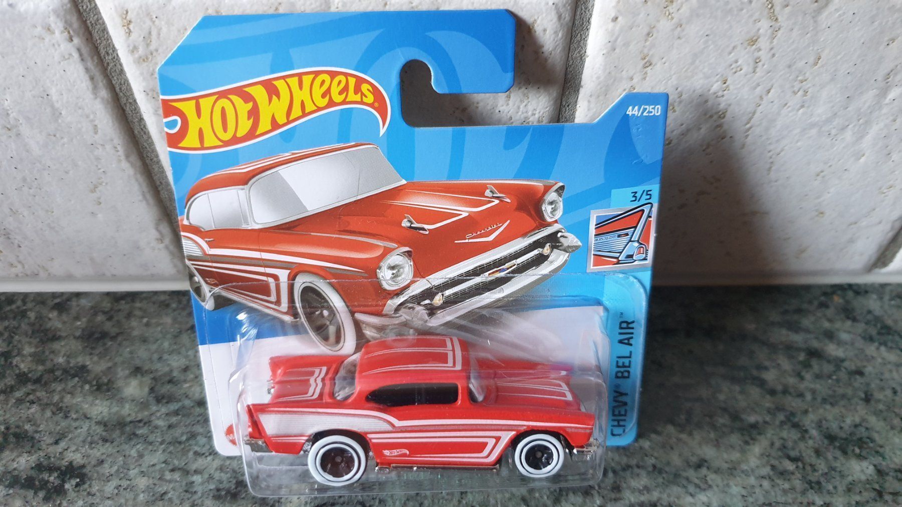 Hot Wheels Modellini d'auto: 57 CHEVY / HOT WHEELS – Nuovo e nell'imballaggio originale da Wengi b. Büren venduto da Ot1000 2