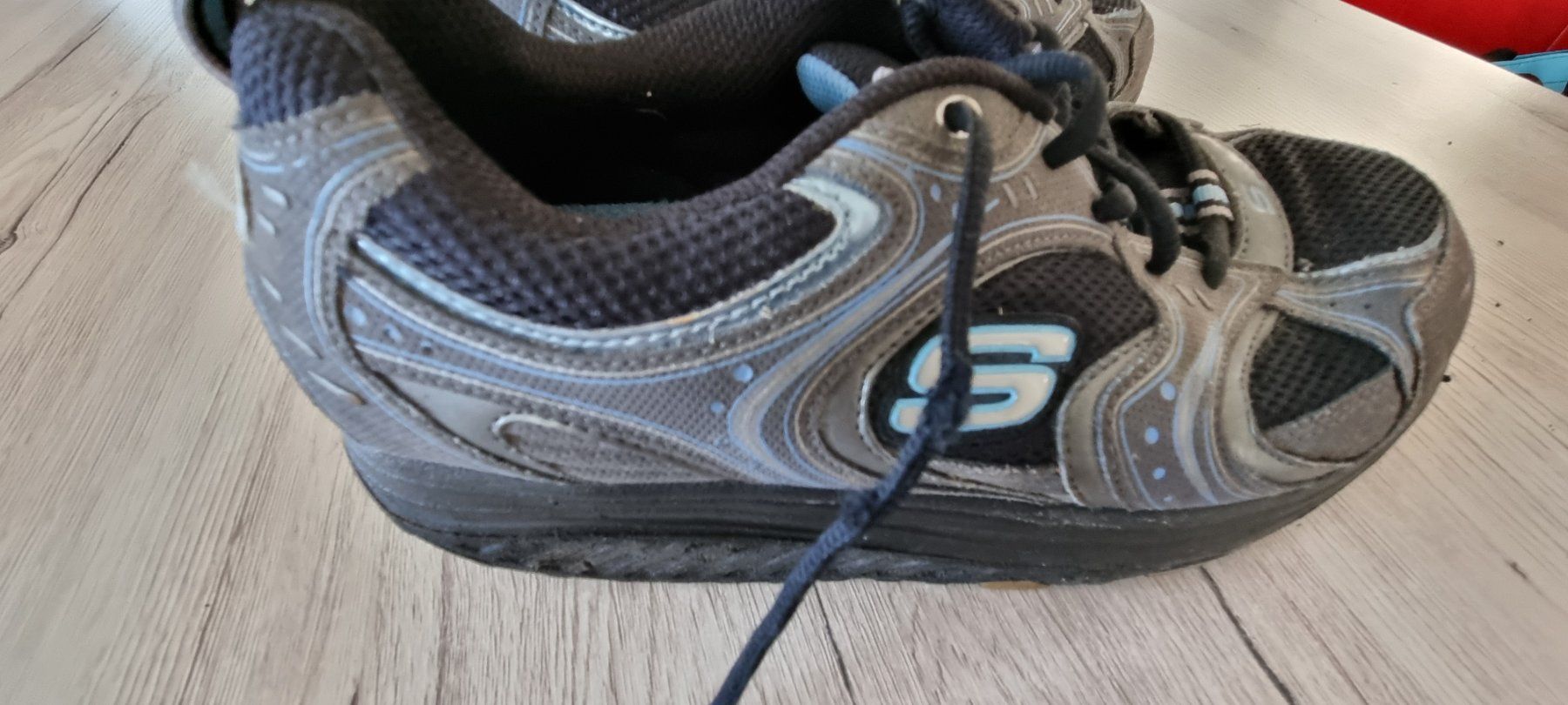 Scarpe da donna: Shape-ups SKECHERS Schuhe gr.39 – Difettoso da Grossdietwil venduto da GNOM313 1