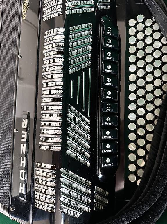 Strumenti musicali: Hohner Fortuna IV S de Luxe   – Usato da Birmensdorf ZH venduto da Bazillus71 3