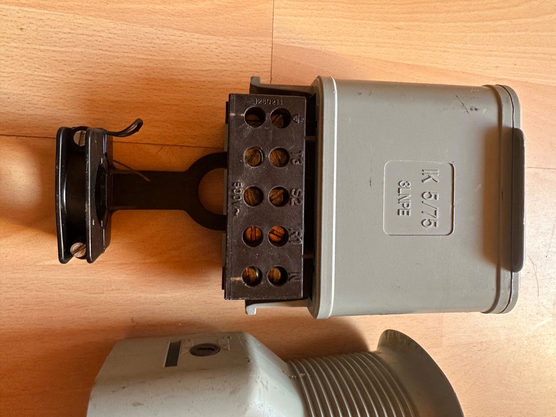 Spine: Kupplung J 75 /5Polig CMC – Usato da Huttwil venduto da Bolpa 6