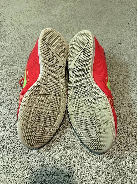 Nike Scarpe da uomo: Fussballschuhe Nike Gr. 45 – Usato da Fislisbach venduto da Jale_31 3