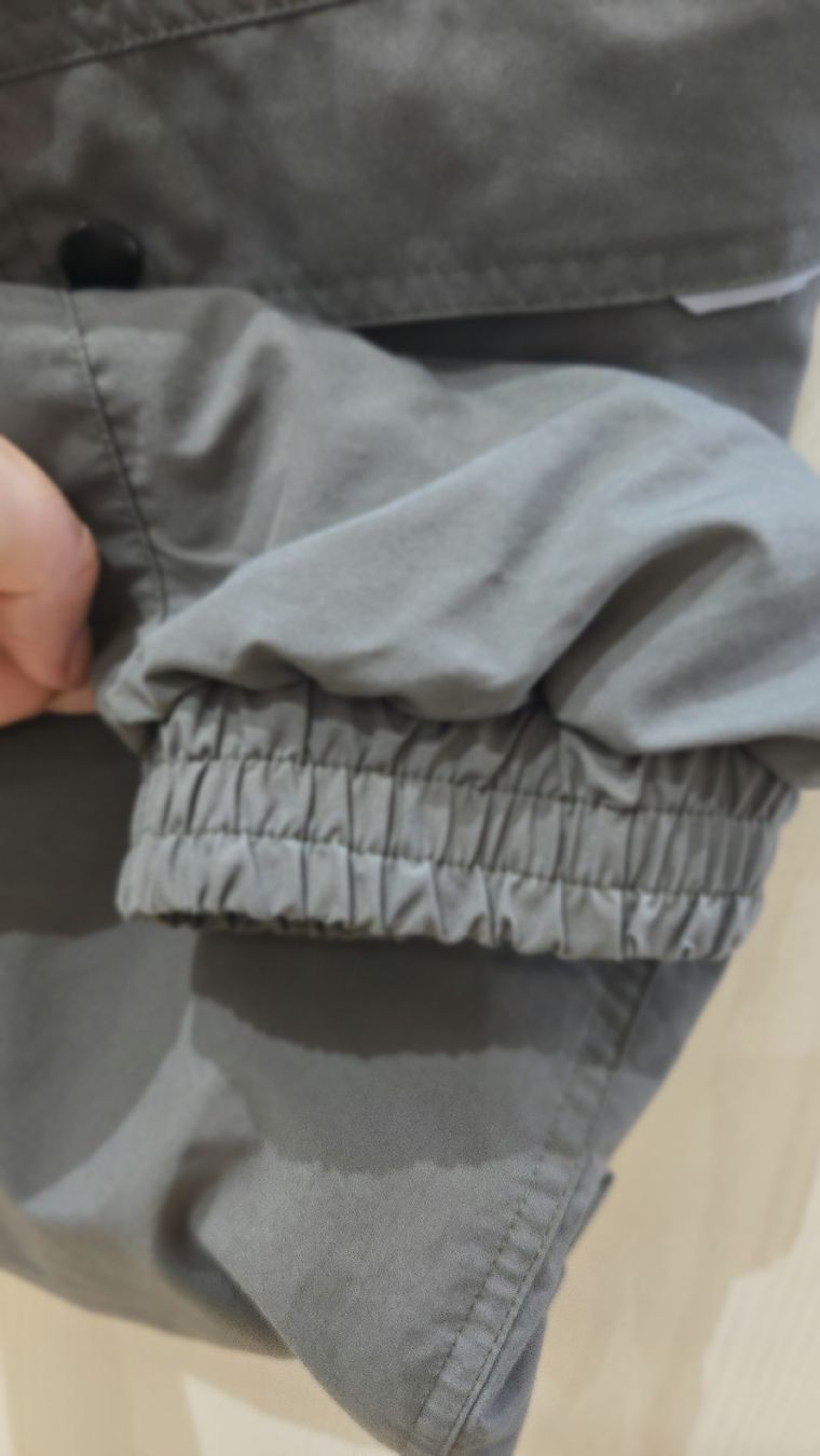 Decathlon Hosen: Pantalon Quechua doublé chaud,152 – Gebraucht aus Valeyres-sous-Rances von Untitled 2