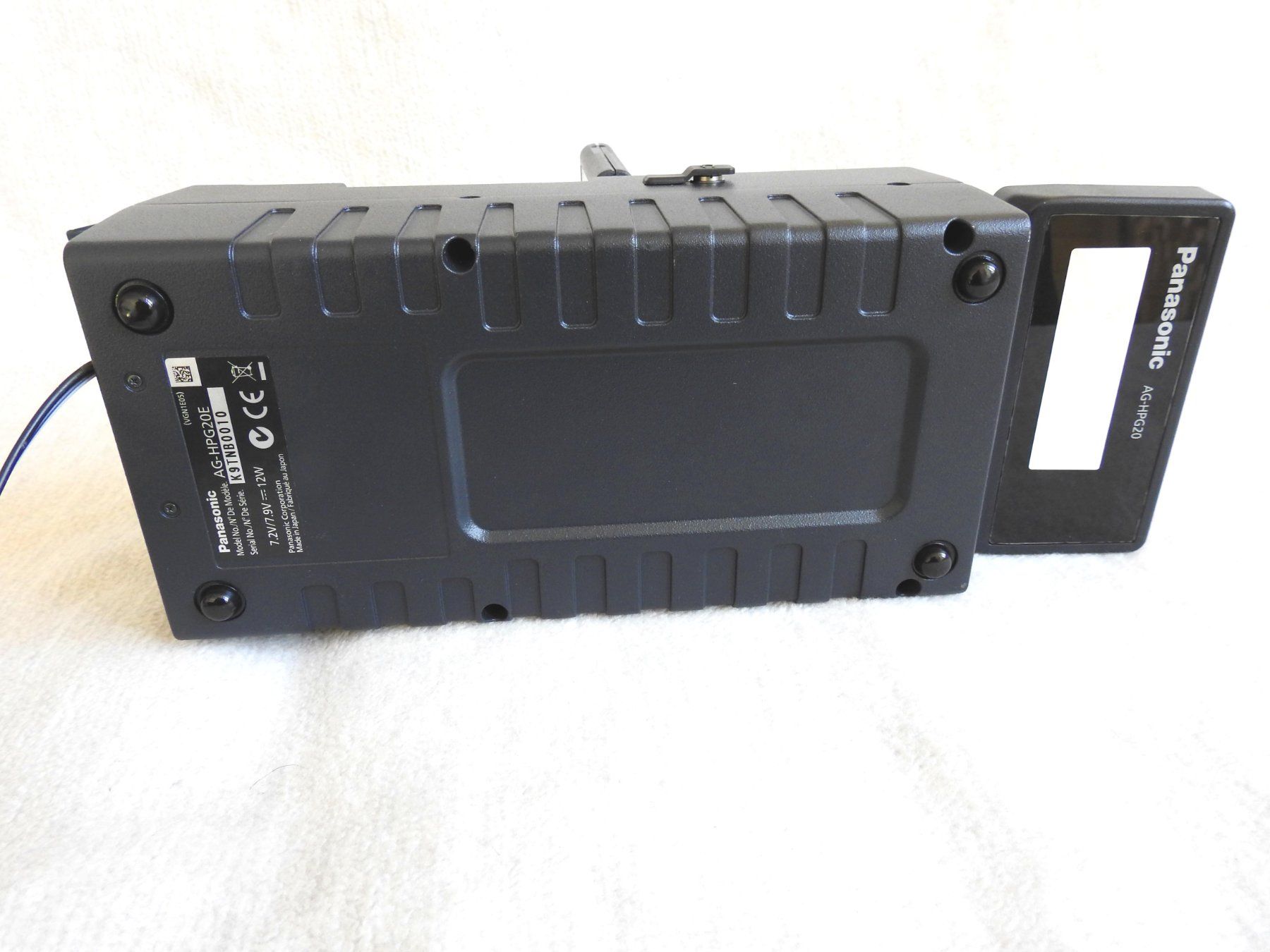 Panasonic Aufnahmegeräte: Panasonic AG-HPG20E P2 Memory Card Portable Recorder AVC int – Gebraucht aus Zürich von Malco0 6