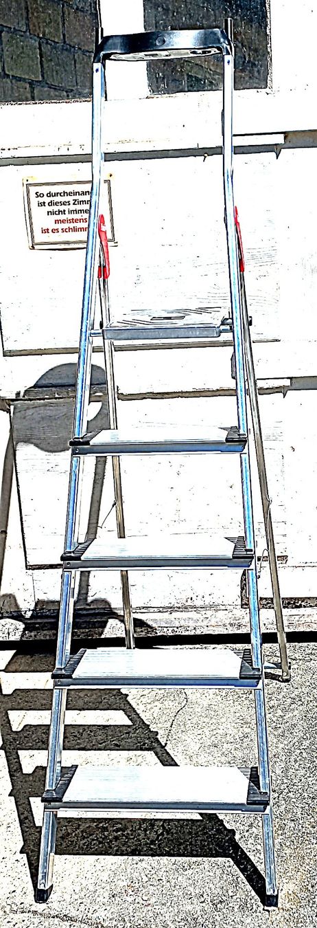 Hailo Scale: Bockleiter Hailo 5 Stufig Aluminium – Usato da Baar venduto da 2cvbaar 1