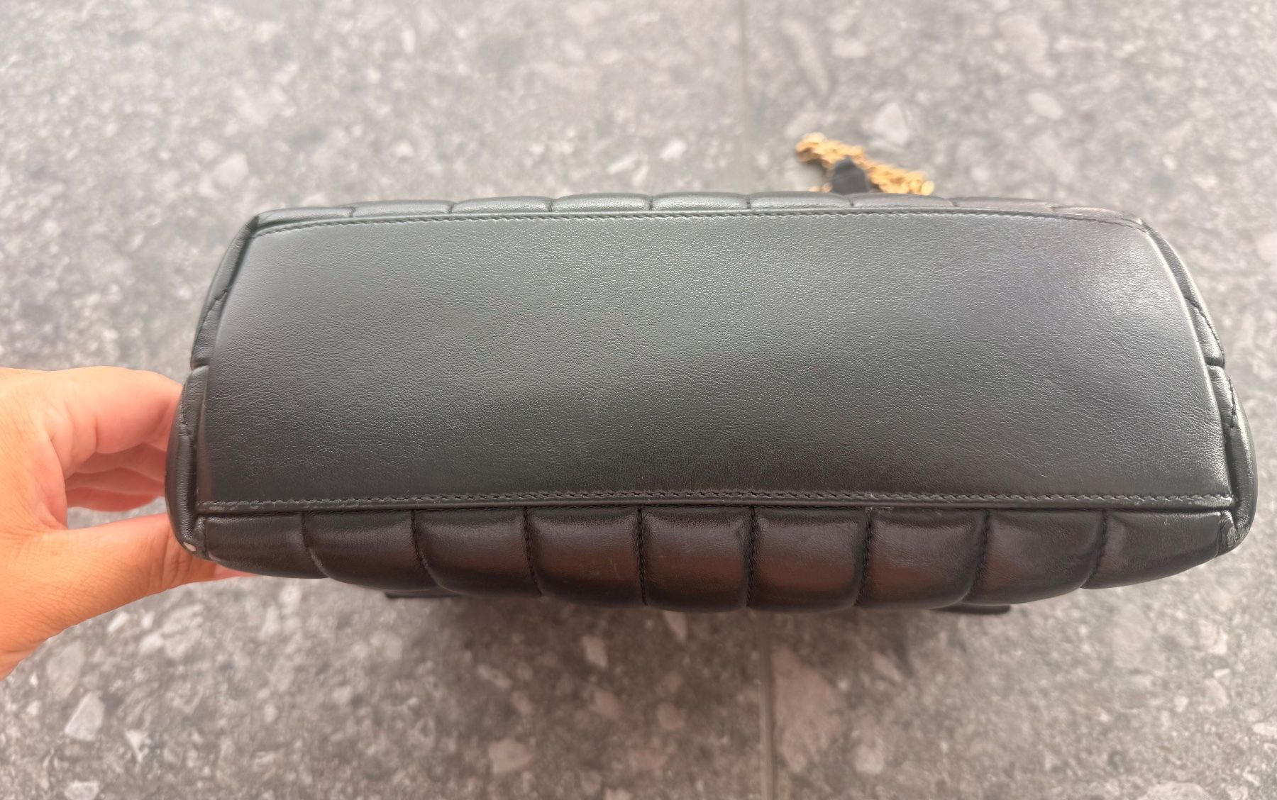 Saint Laurent Borse: YSL Umhängetasche Lulou – Usato da Bülach venduto da aah_hp6g 4