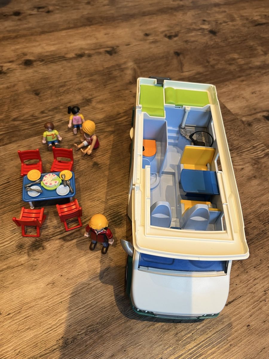 Playmobil Giocattoli: Playmobil Camper – Usato da Liebefeld venduto da 75_8j6h 1