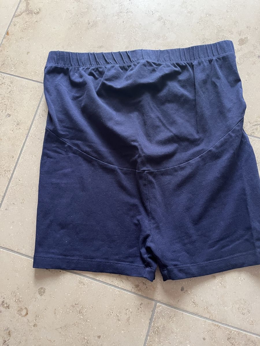 Lots de vêtements: Anna Field - Shorts - Size S Maternity – D'occasion à Zollikerberg par LLV 3