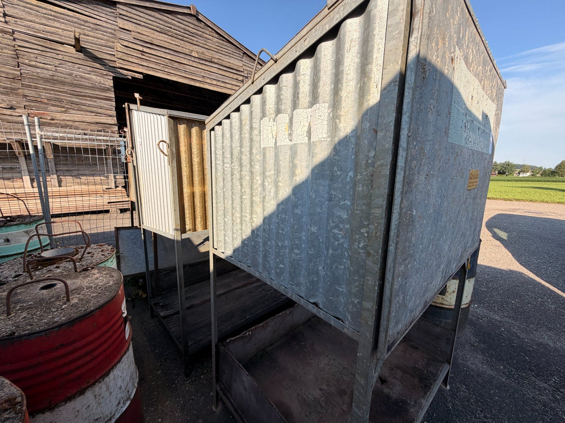 Baucontainer: Condecta Planhäuschen (Lot 616) 6017 Ruswil – Gebraucht aus Bäriswil von WWYN-AUKTIONEN 1