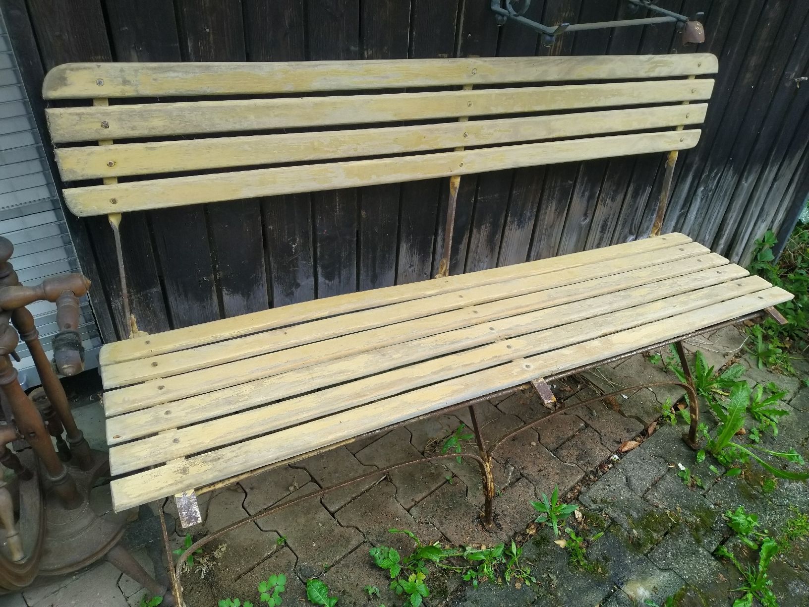 Panchine: Antiker Gartenbank Rest.Objekt – Difettoso da Weggis venduto da cherry2000 6