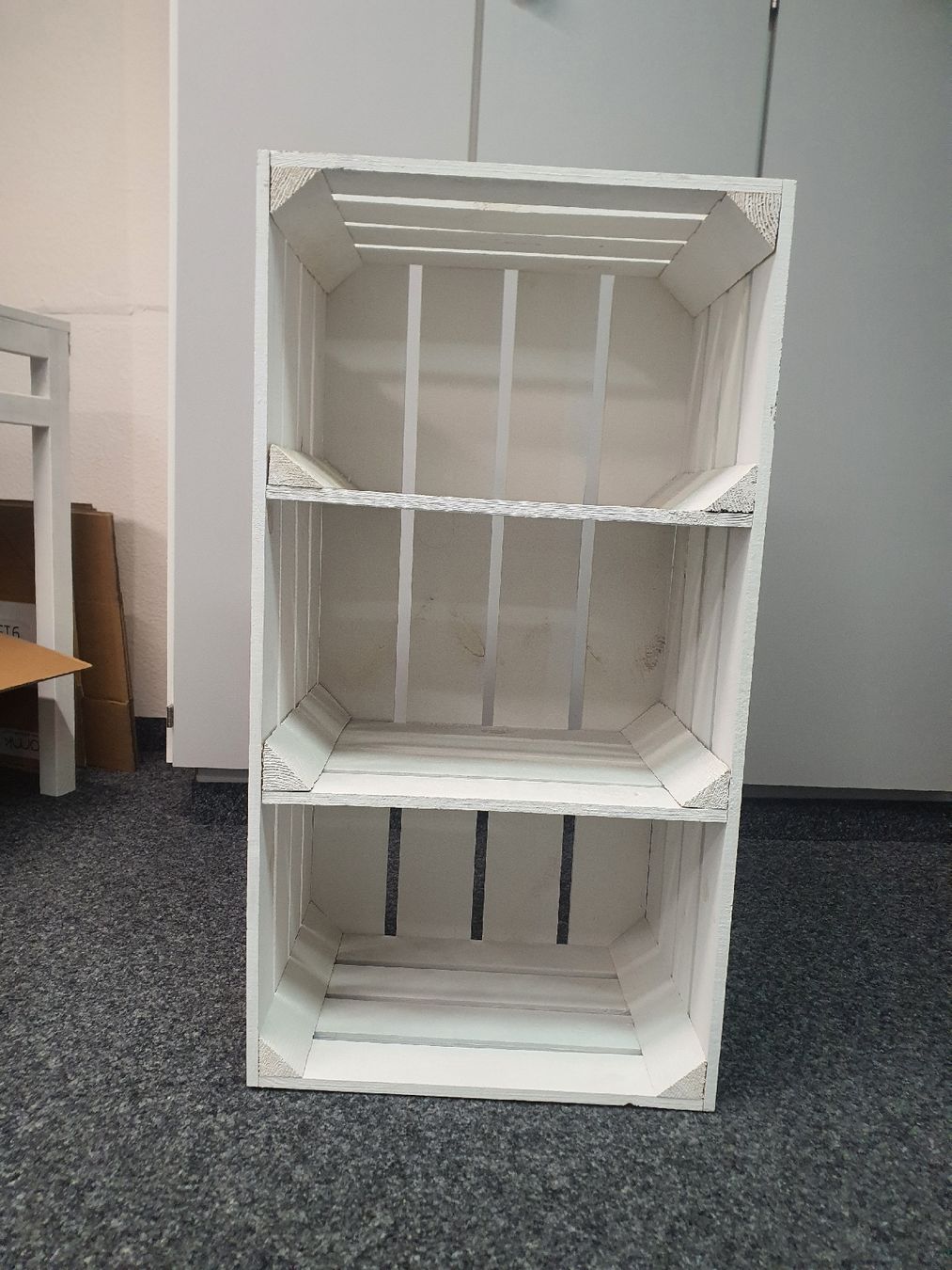 Scaffali: Weisses Holzregal, Shabby Chic Look – Usato da Nottwil venduto da and_6jqh