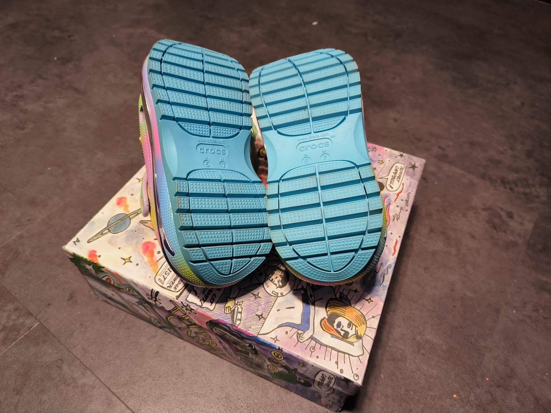 Crocs Scarpe da uomo: Crocs x Lazy Oaf Mega Crush Clog – Nuovo e nell'imballaggio originale da Niederlenz venduto da Danicvet 3