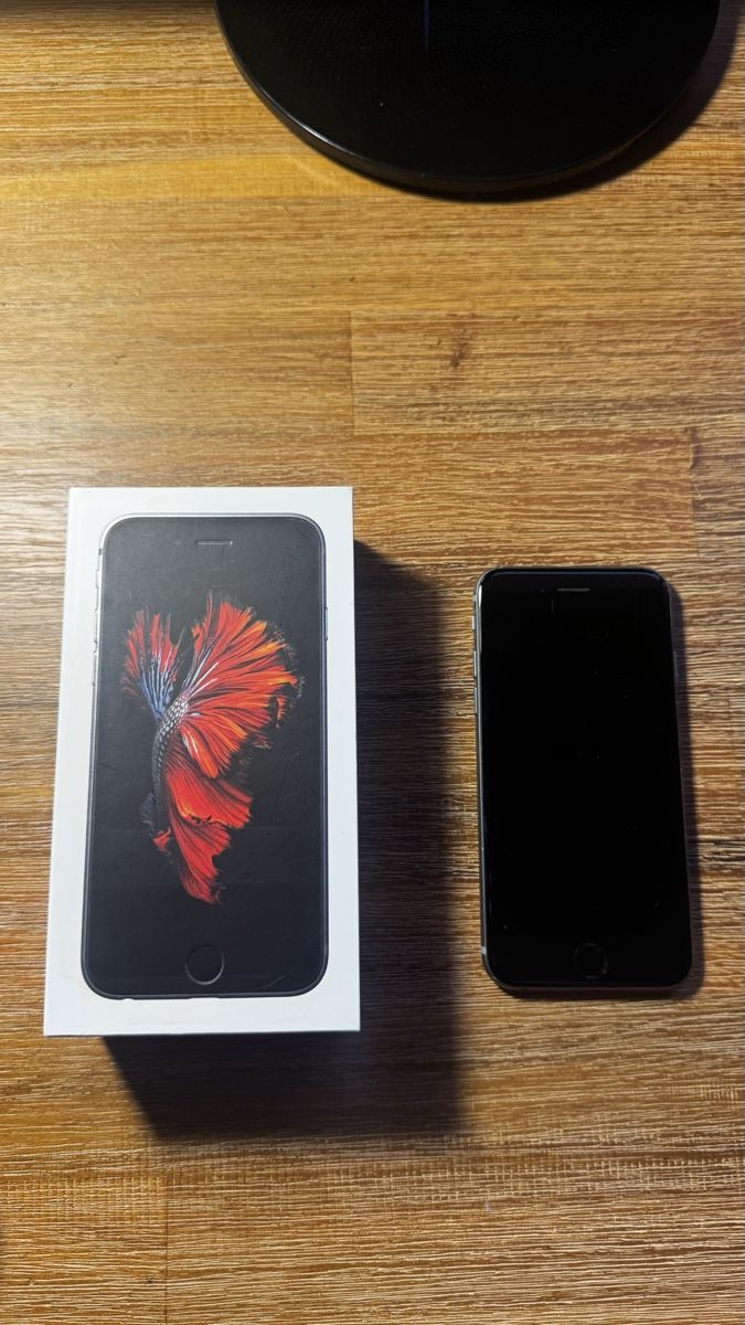 Apple Portables: iPhone 6S gris avec boite, batterie à 83% – D'occasion à Granges-de-Vesin par Dricce36001