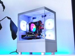 Nvidia Edition/ 10Core 32GB 1TB Gaming & Streaming PC/ White