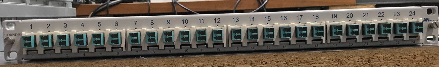 Cavi: Glasfaser-Splice-Panel - LANS 1U LC Duplex OM4 – Nuovo (secondo la descrizione) da Allschwil venduto da Rvogt