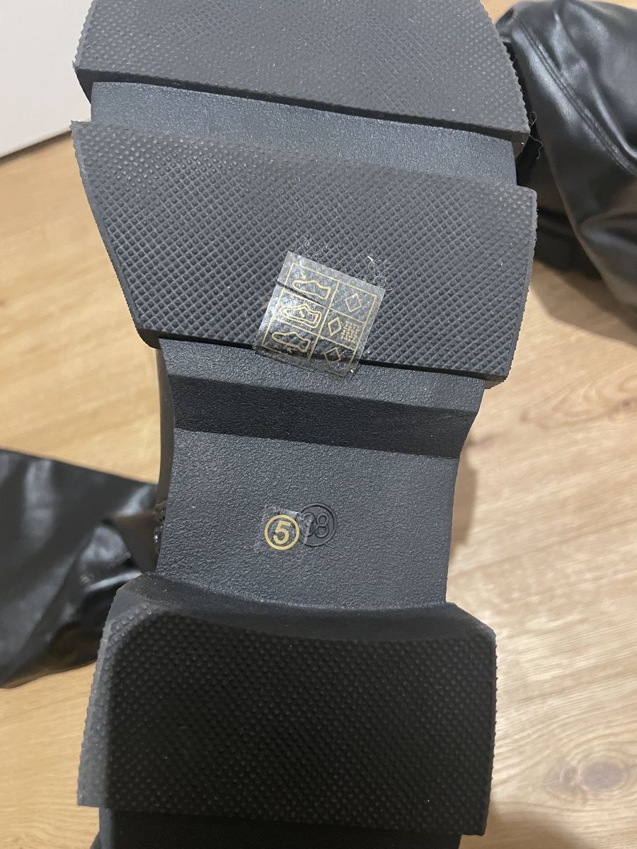 Scarpe da donna: Schwarze Overknee Stiefel – Nuovo (secondo la descrizione) da Triengen venduto da arb_lsx7 3