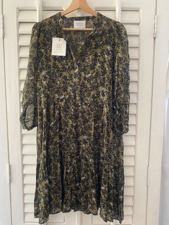 NEU: Second Female in XS