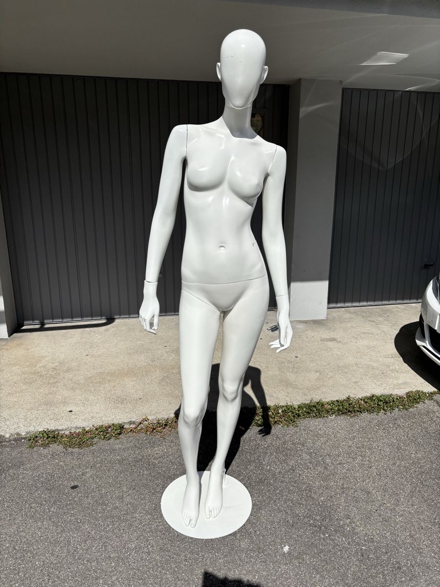 Altro in Decorazioni & Accessori: Schaufensterpuppe Mannequin weiblich – Usato da Winterthur venduto da sutti02
