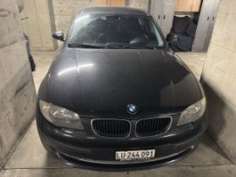 BMW 116i – Schwarz – Handschalter – Jahrgang 2008