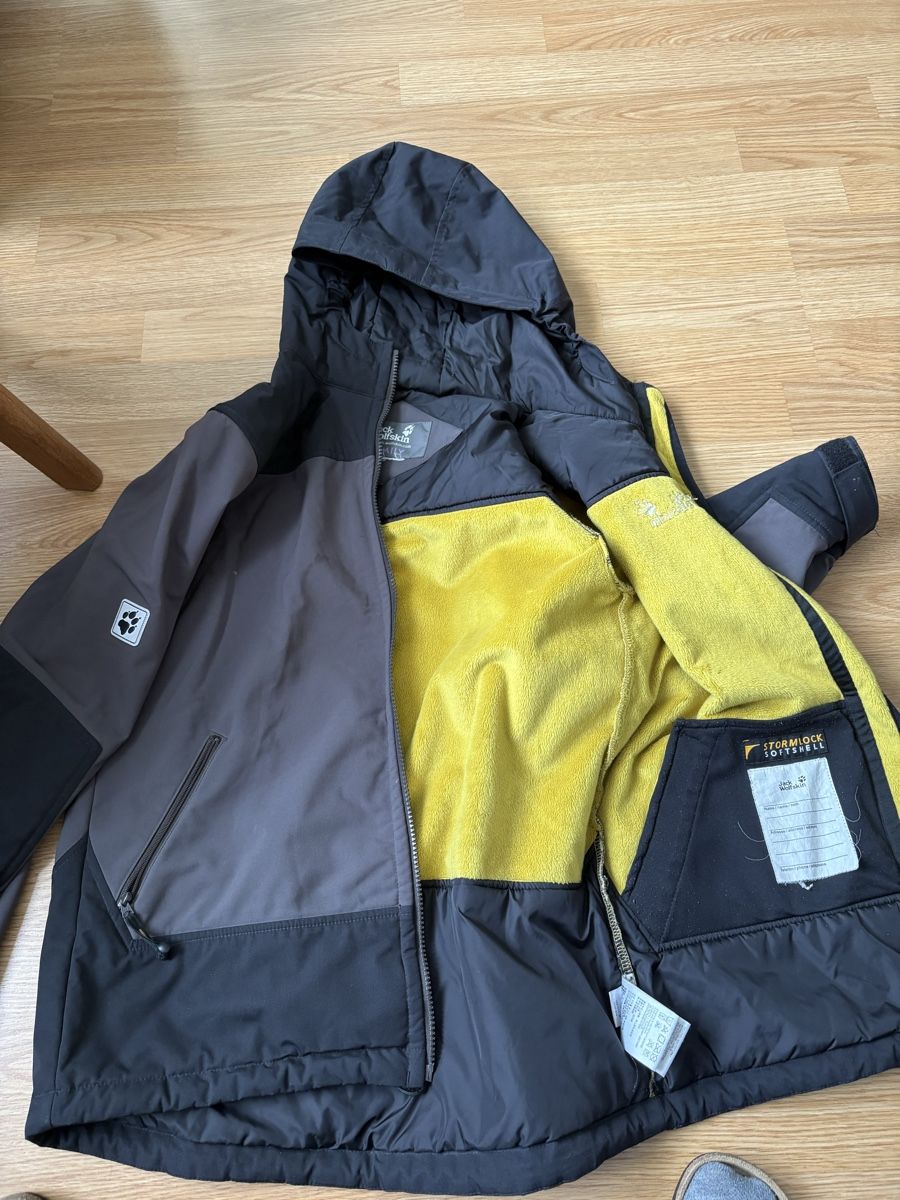 Jack Wolfskin Vestes: Jack Wolfskin Jacke Grösse S – D'occasion à Zürich par Moskitia