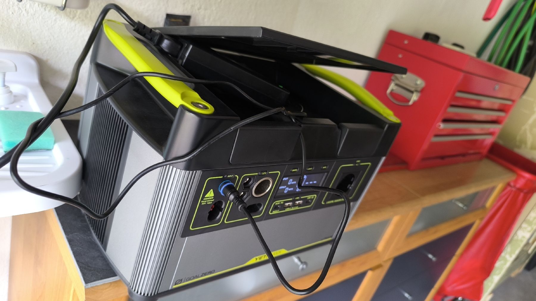 Goal Zero Dispositivi a energia solare: Power Station Goal Zero Yeti 1000X – Usato da Neftenbach venduto da EVE_serenite
