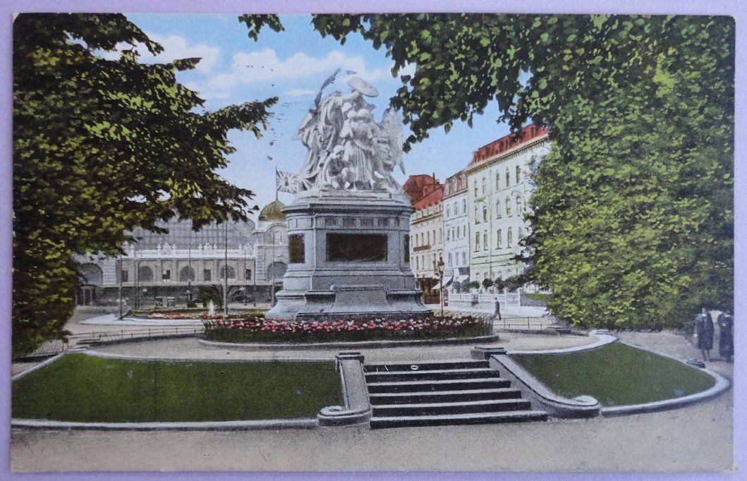 Cartoline postali: Basel, Bundesbahnhof und Strassburgerdenkmal – Usato da Fétigny venduto da Billy2miny