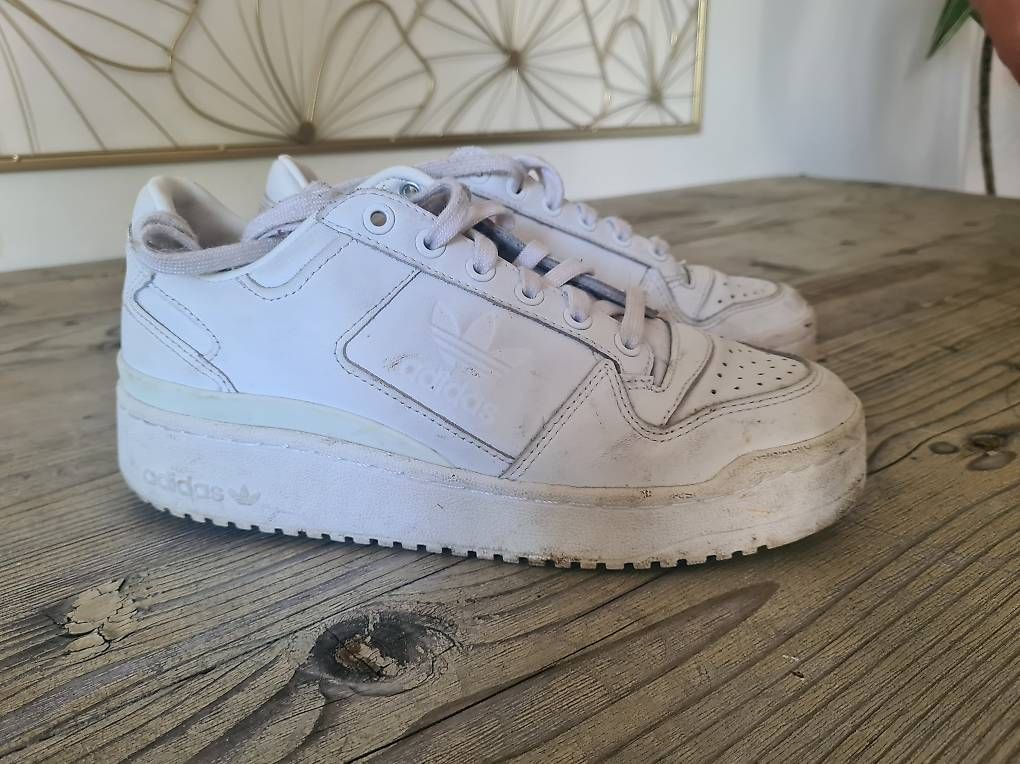 Scarpe da donna: Addidas Sneakers Gr. 39 – Usato da Winterthur venduto da PFINGSTROSE07