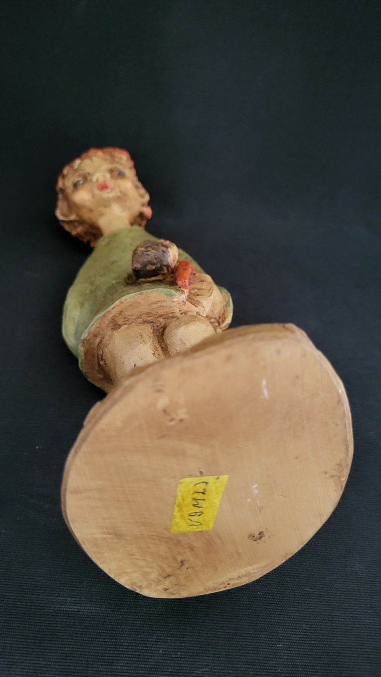 Statuette: Vintage-Figur "Junge mit Puppe" – Usato da Basel venduto da spinne02 8