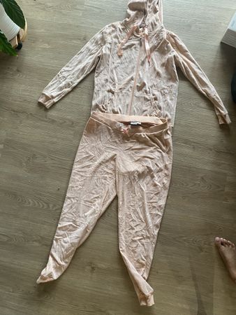 Esmara Trainingsanzug rosa Grösse M neuwertig