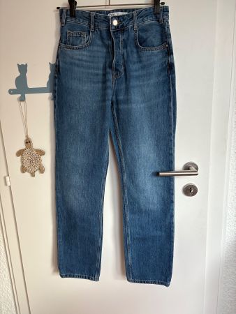 👖 Jean Zara bleu coupe droite – Taille 34