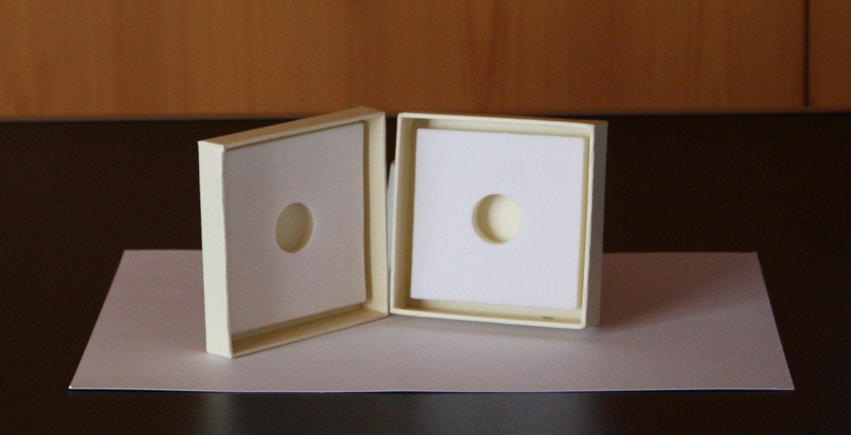 Contenitori & Simili: Schmuckschachtel Schmuckbox "PEES" 9.0x9.0cm hellgelb – Usato da Flüelen venduto da Alt-und-Neu 3