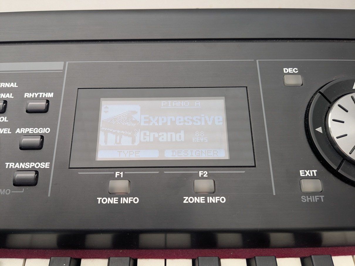 Roland Strumenti musicali: Roland RD-700GX Stagepiano – Usato da Altendorf venduto da privateclient 4