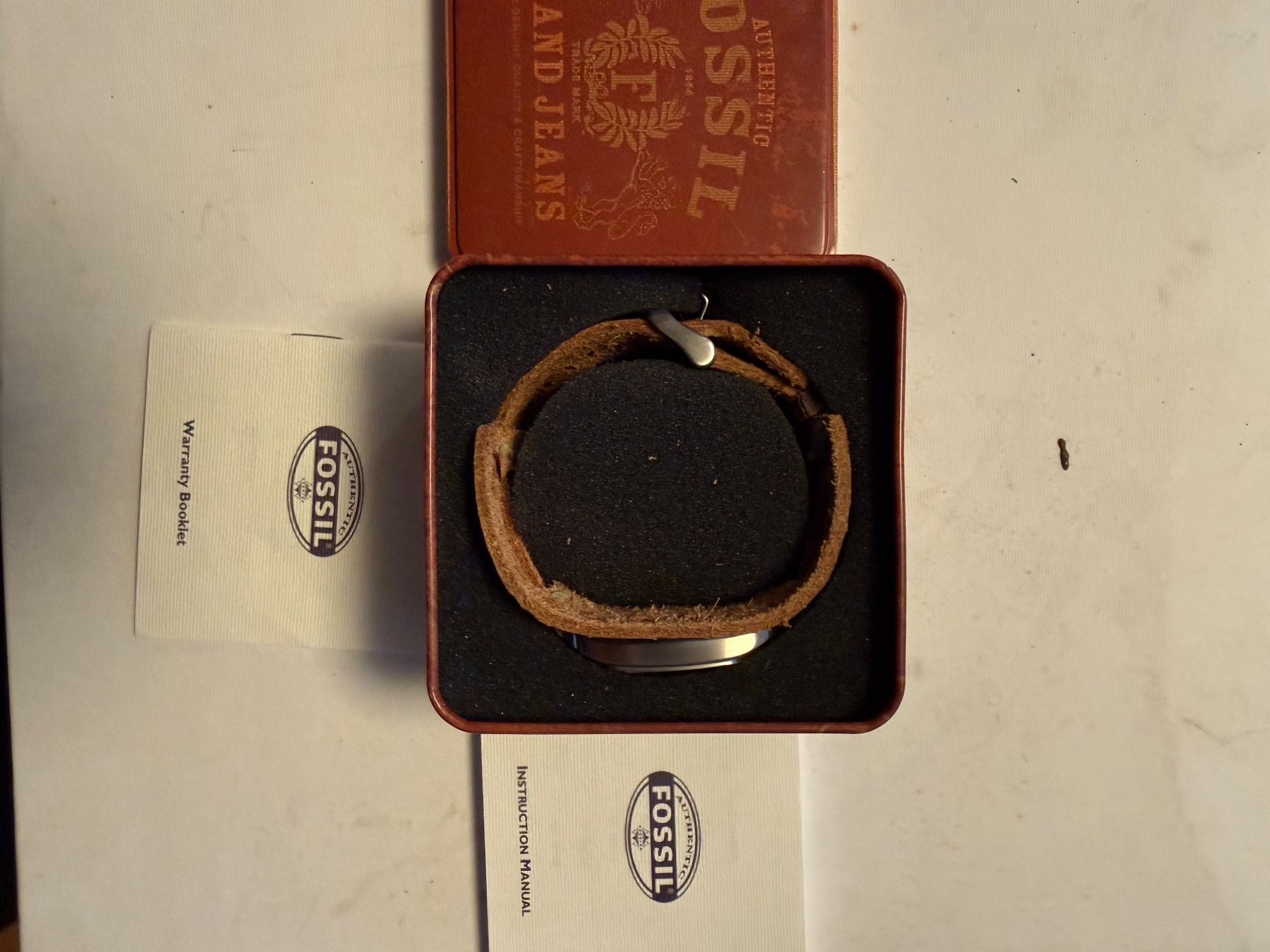 Fossil Orologi: Fossil Oversized Leather Cuff Watch – NEW / Never Worn – Nuovo (secondo la descrizione) da Freienbach venduto da Mariadlgg 3