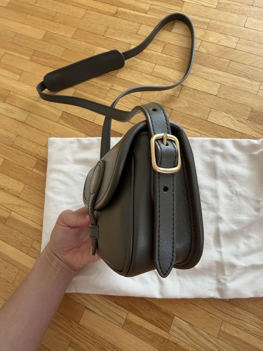 Bally Borse da donna: Bally Beckett mini bag – Nuovo (secondo la descrizione) da Nyon venduto da dasha107 6