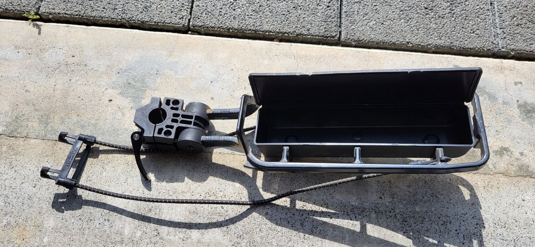 Pezzi di ricambio: Velo Gepäckträger – Usato da Buochs venduto da ready15