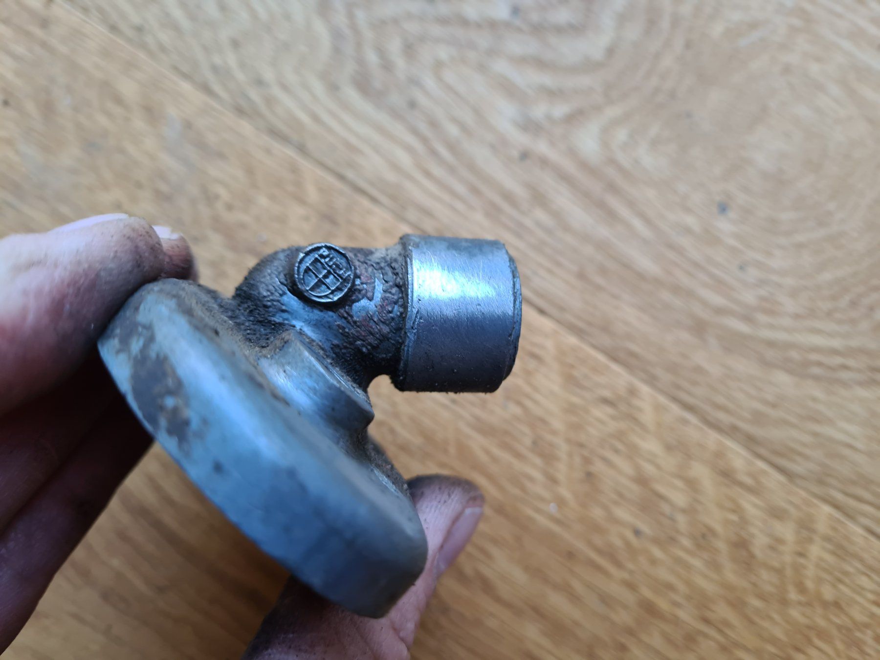 Puch Mofas: Ansaugstutzen Puch Typ unbekannt 12 mm – Gebraucht aus frümsen von Sailem 4