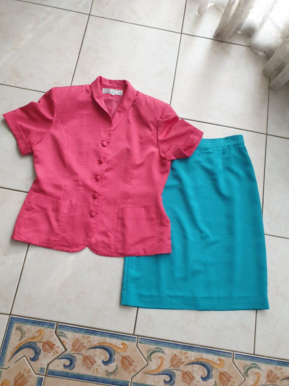 Completi & Tailleur: Ensemble Vintage 40-42 – Usato da St-Triphon venduto da Jldr0 3