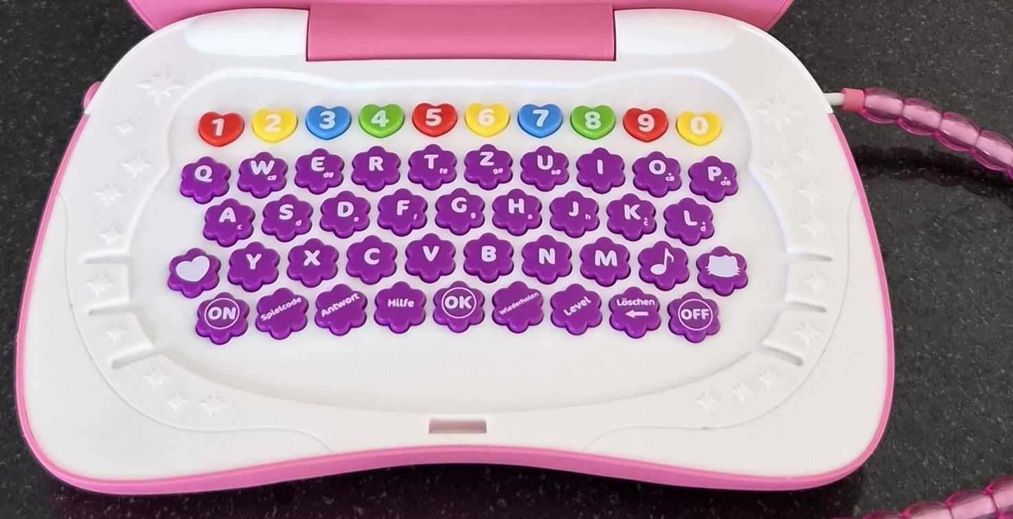 Hello Kitty Spielzeuge: Clementoni Hello Kitty Lerncomputer  – Gebraucht aus Haag (Rheintal) von iri_vxx7 1
