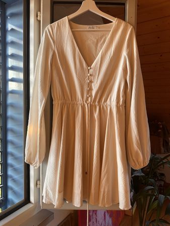 Mini Dress mit langen Ärmeln