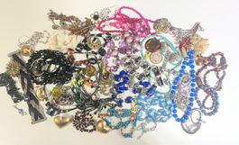 Lot de bijoux fantaisie 