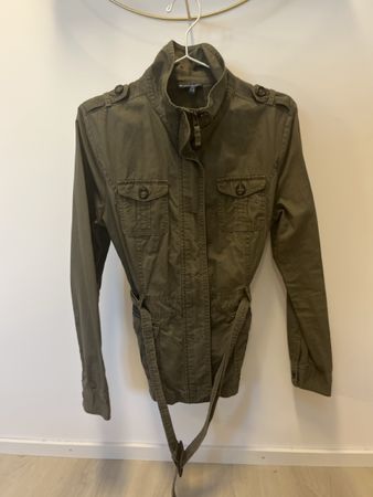 Grüne Taillierte Jacke