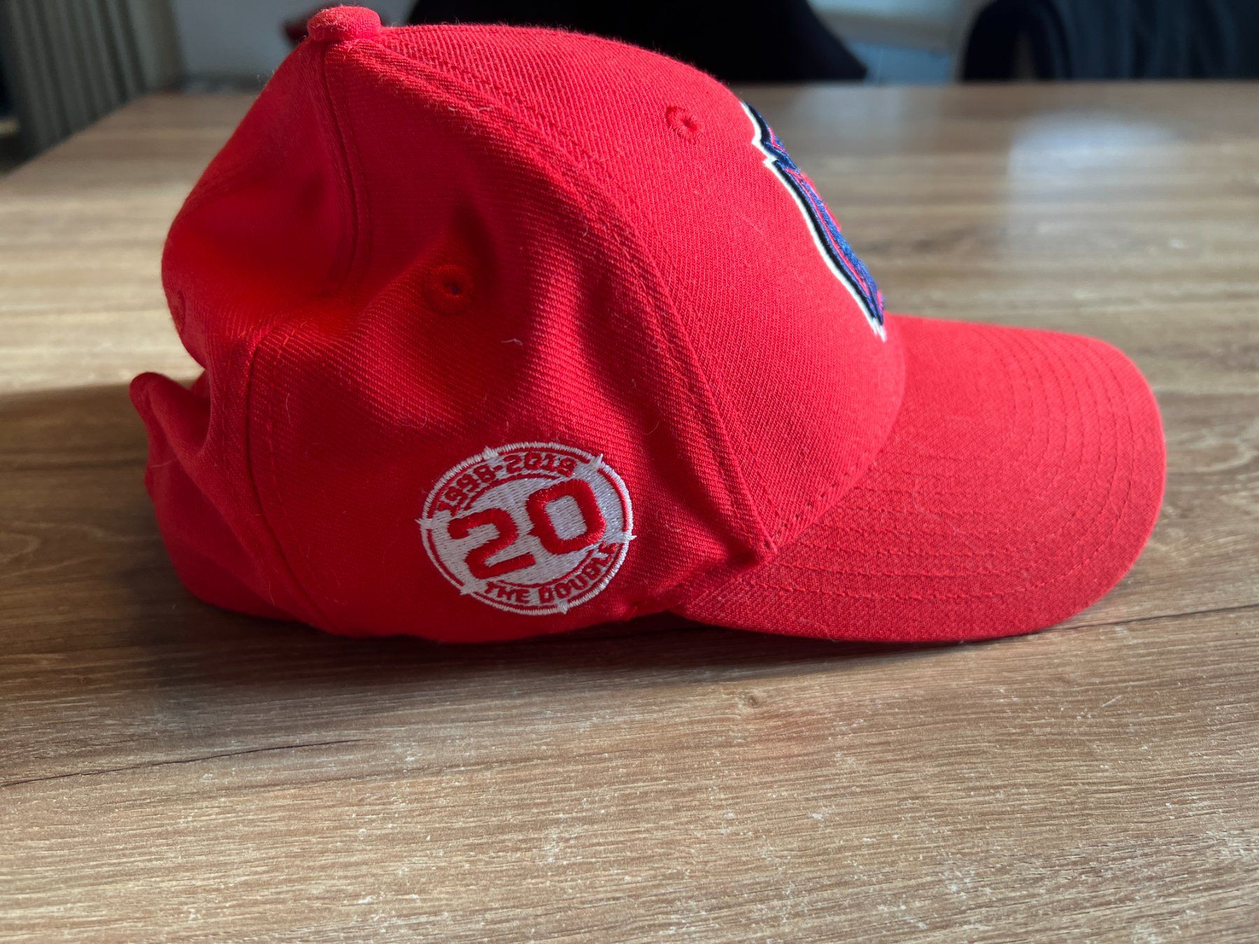 Adidas Copricapi, berretti & cappellini: Baseball Cap Chicago Fire MLS rot – Nuovo e nell'imballaggio originale da Oberbüren venduto da Swictch 2