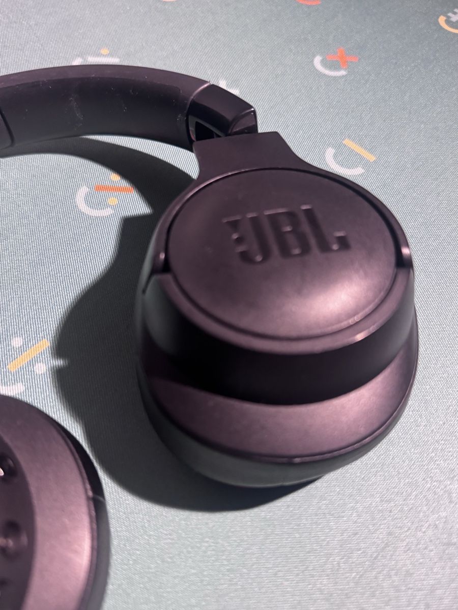 JBL Cuffie: Kopfhörer JBL Tune 720BT schwarz – Usato da Winterthur venduto da cet_d9xt 9