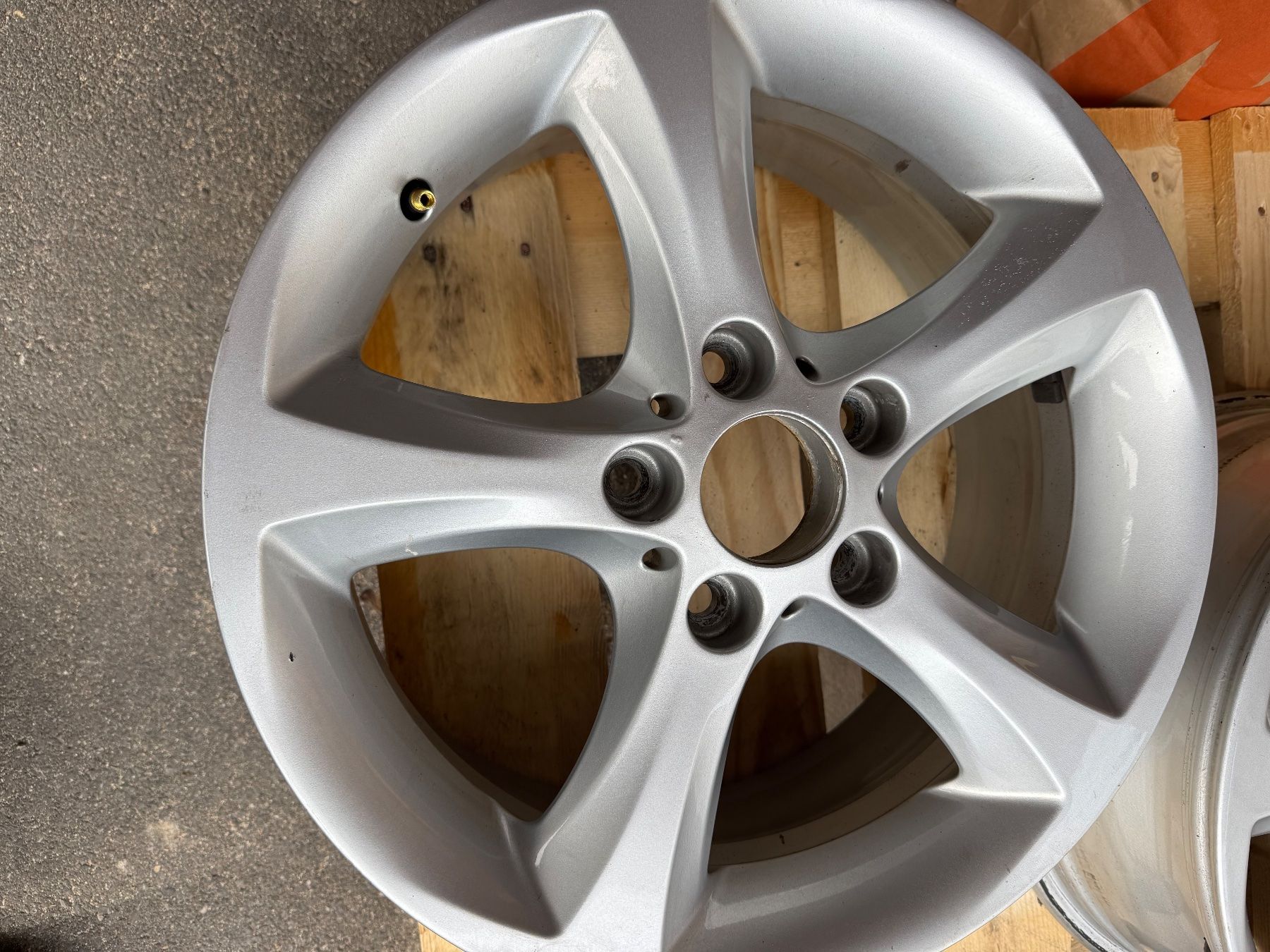 BMW Cerchioni: 4 Original BMW Felgen – Usato da Dussnang venduto da lji_wf8t 8