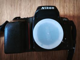 Nikon Kamera F50 Body
